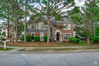 Building Photo - Looking for your dream home in a peaceful ...