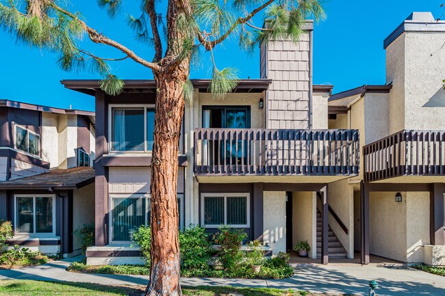 Building Photo - 6716 Clybourn Ave