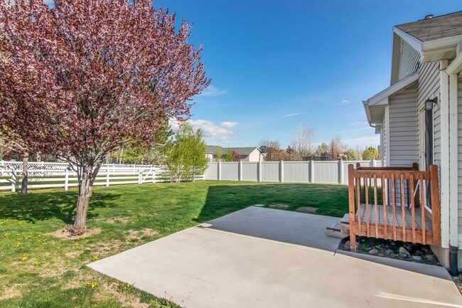 Building Photo - 5 Bedroom Home in Herriman; 2700 sq ft; Open Floor Plan