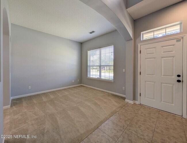 Building Photo - 129 Castlegate Ln