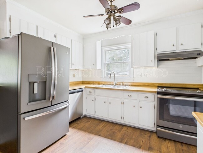 Building Photo - 11220 Sunfield Dr