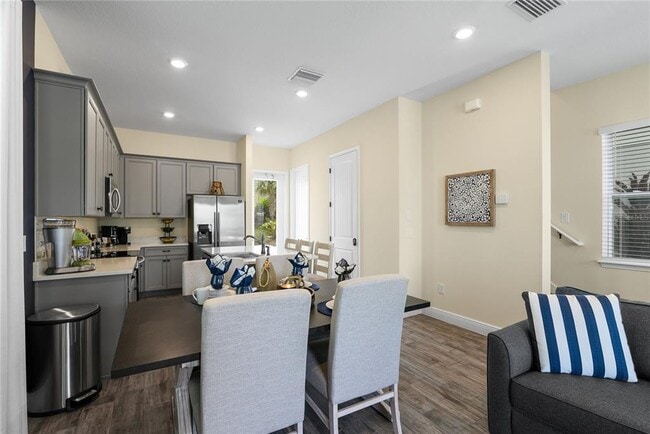 Building Photo - 8040 Lost Shaker Ln