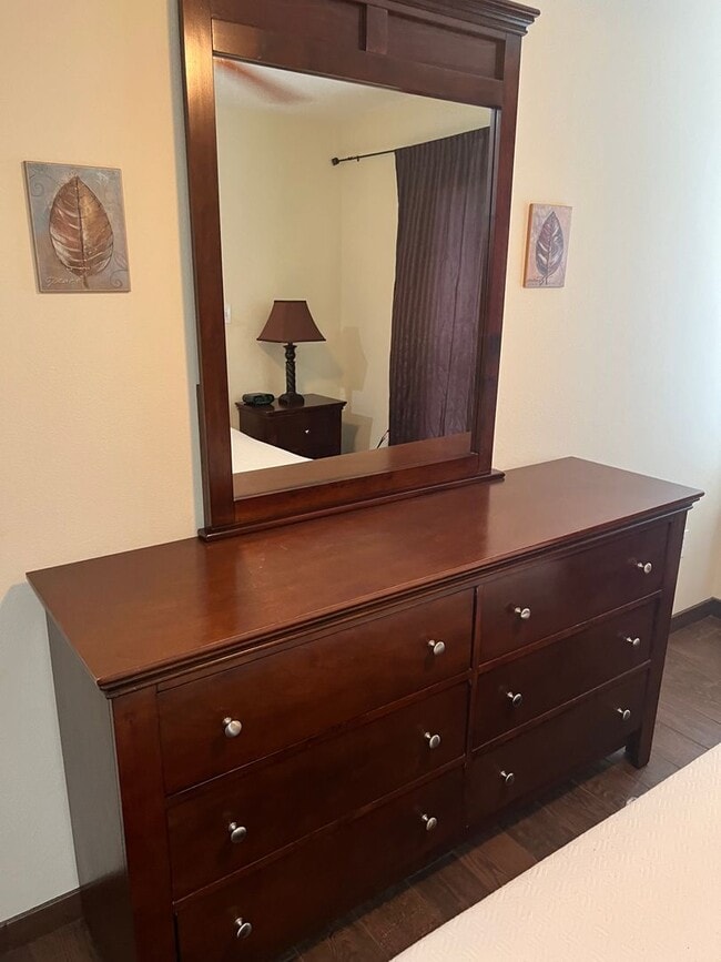 Building Photo - Breakers E-44 – Furnished 2BR with Lanai, ...