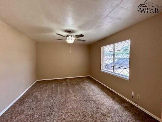 Building Photo - 4659 El Capitan Dr