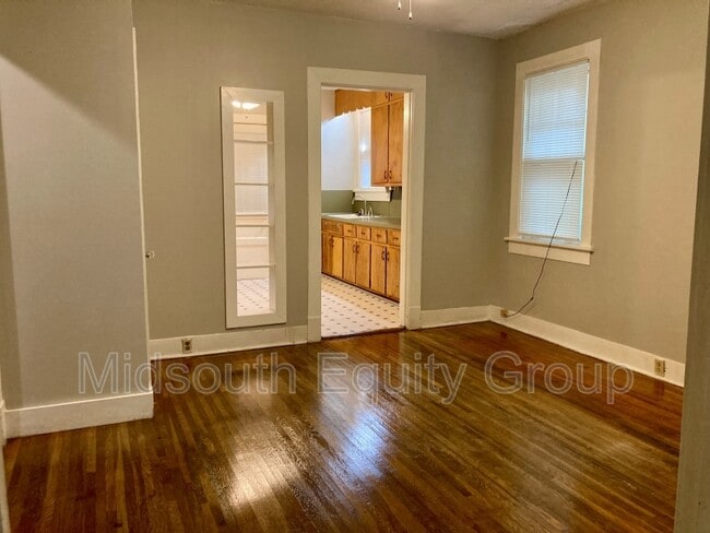 Building Photo - 126 Pearl Ave