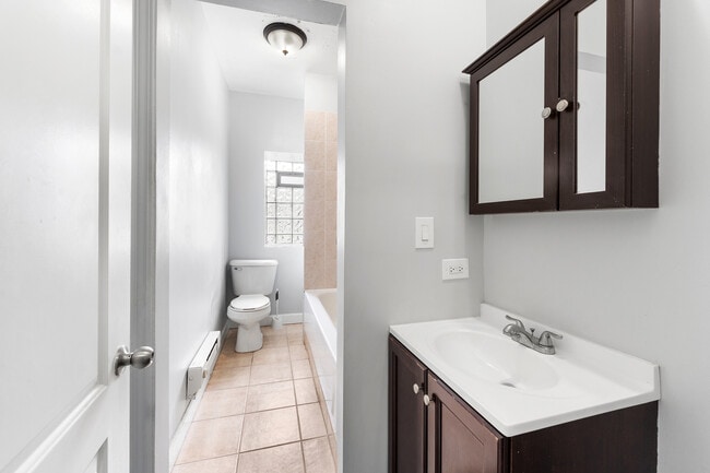 Building Photo - 4555 Malden St