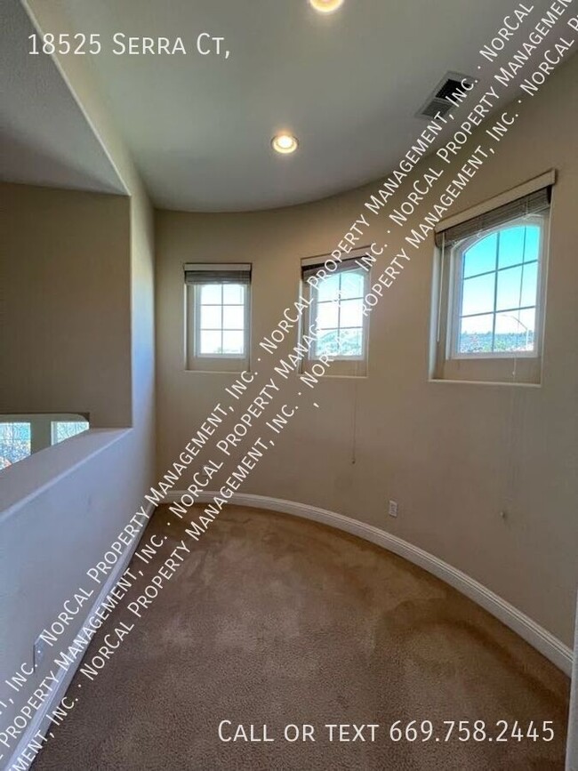 Building Photo - 18525 Serra Ct
