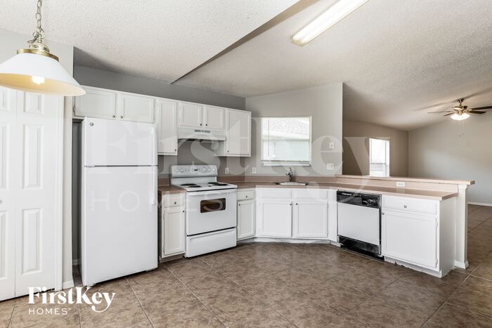 Building Photo - 7540 Groveoak Dr