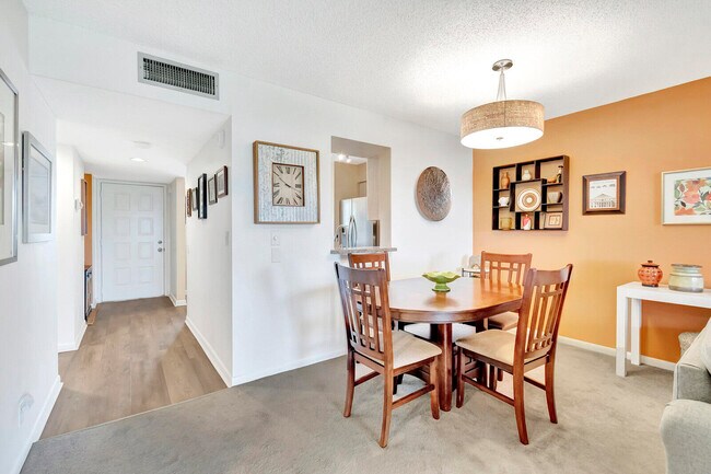 Building Photo - 14376 Amberly Ln