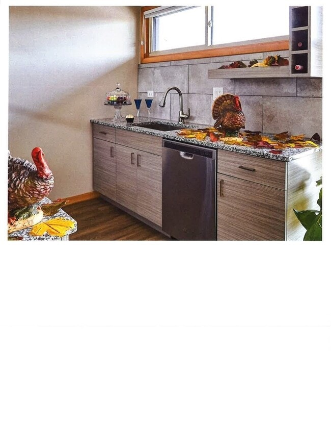 Building Photo - 1216-1218 S. Crescent & 503 Talcott