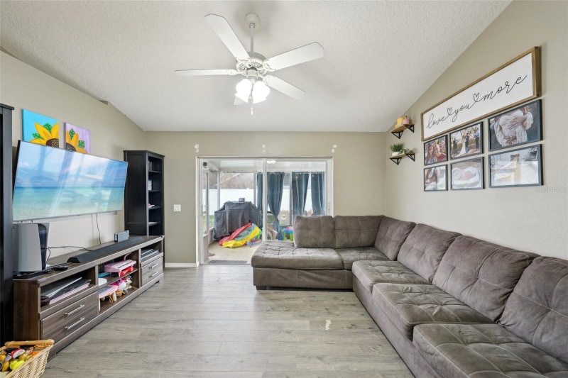 Building Photo - 6325 Chapel Pines Blvd