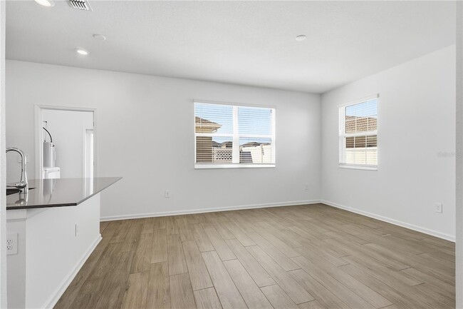 Building Photo - 10672 Words Dr