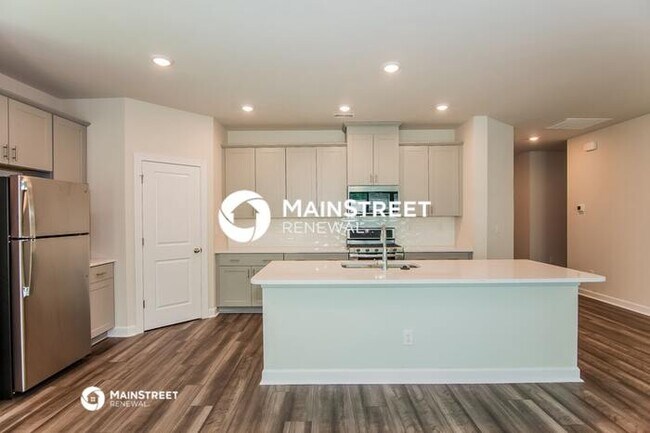 Building Photo - 3 Bedroom Pet-Friendly Home in Belmont, NC with Main Street Renewal