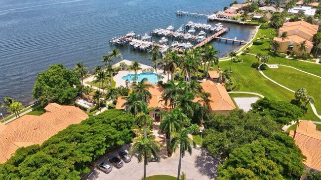 Building Photo - 145 Yacht Club Way