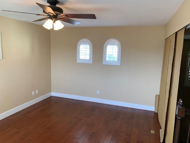 Building Photo - NEWER MODERN HOME BEHIND KAISER VACAVILLE *STAR RENTALS