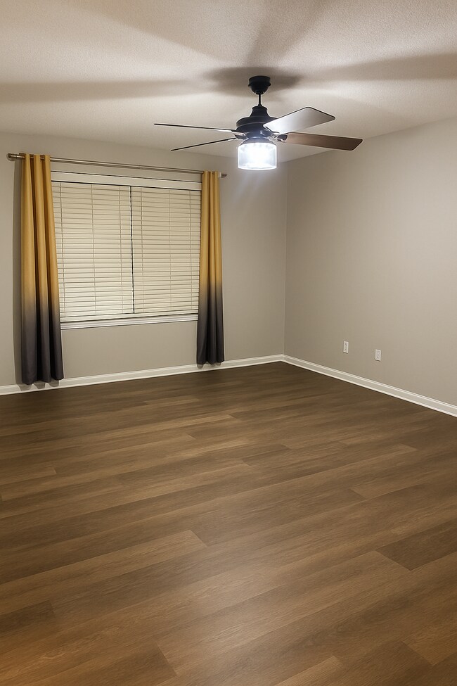 Building Photo - 6928 Mahonia Pl