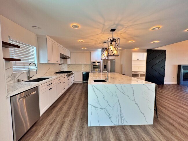 Building Photo - 16419 Bear Meadow Cir