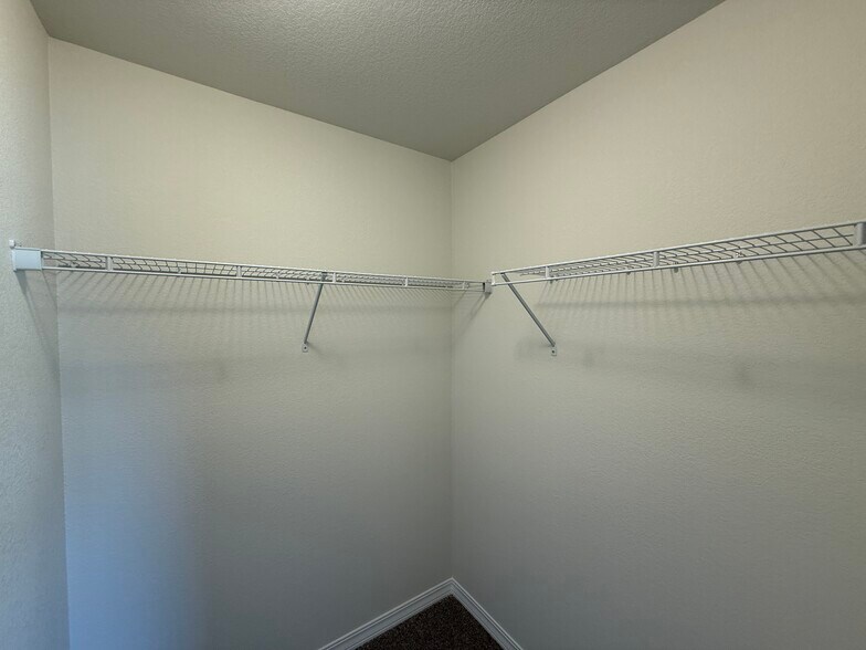 Building Photo - 8221 Sophia Ln