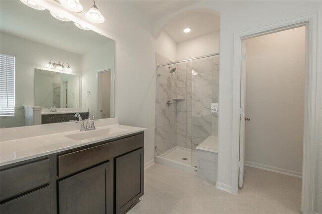 Building Photo - 313 Sonbria Pass