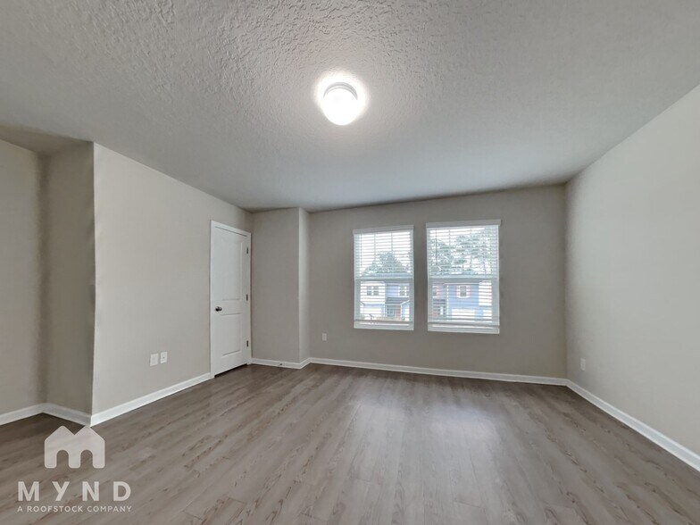 Building Photo - 12716 Camden Rd