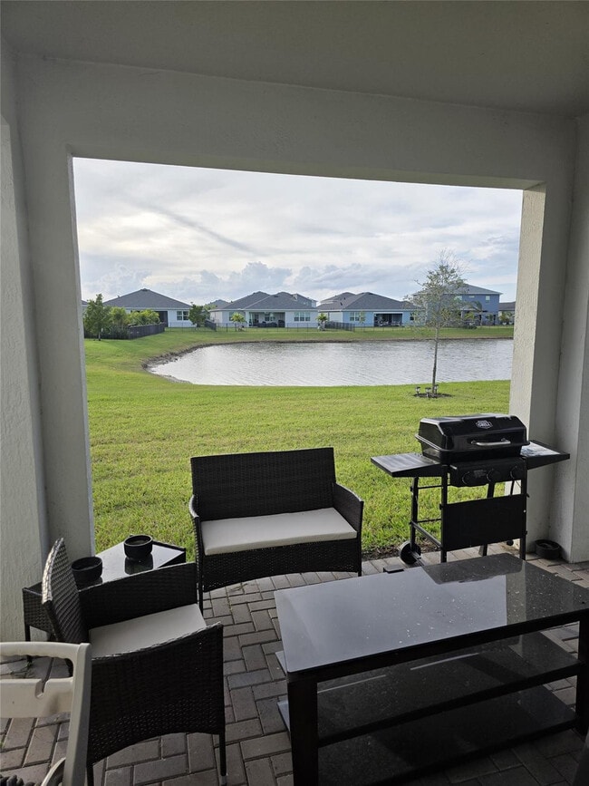 Building Photo - 10495 SW Orana Dr