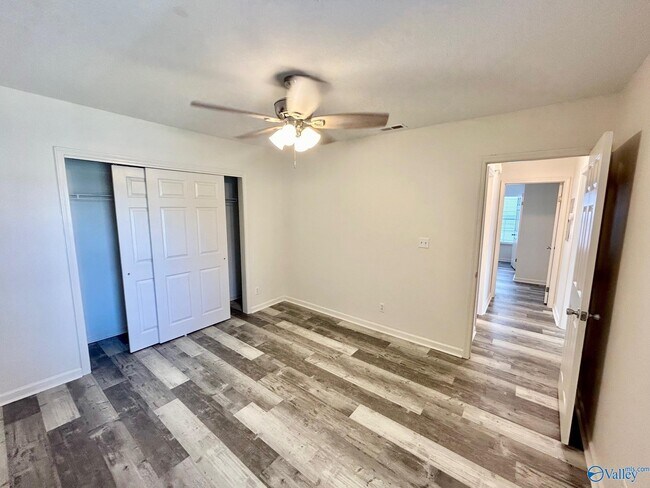 Building Photo - 241 Waters Edge Ln