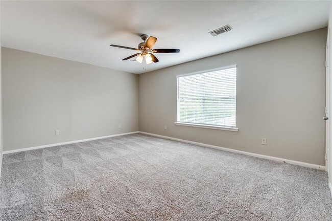 Building Photo - 12806 Shady Knoll Ln