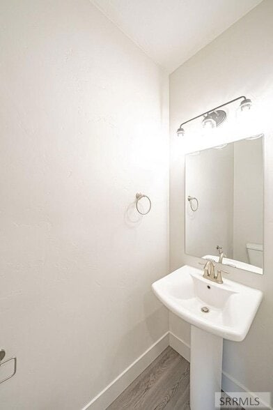 Building Photo - 651 S 2400 W