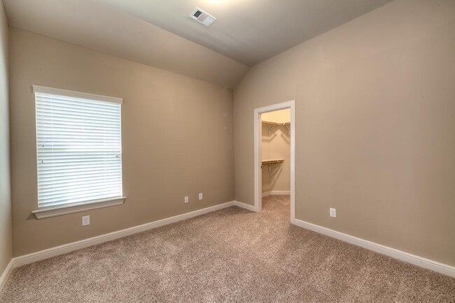 Building Photo - 11419 Alcott Dr