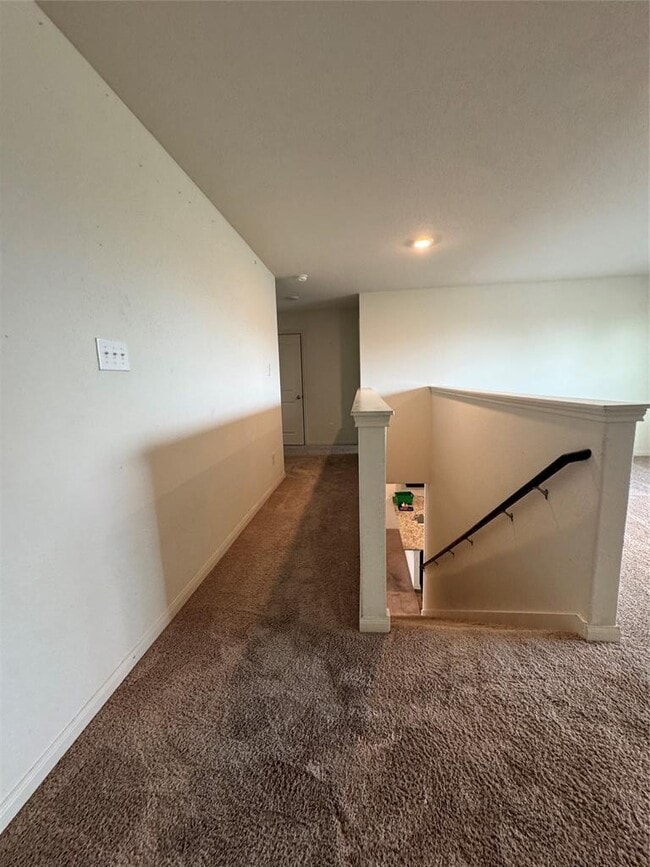 Building Photo - 18641 Quiet Range Dr