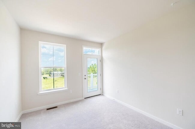 Building Photo - 713 Platinum Dr