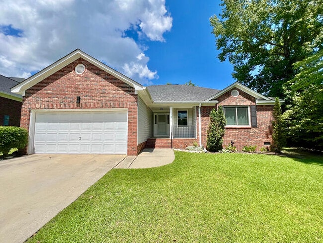 Primary Photo - 104 Weatherby Ct