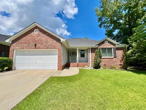 Building Photo - 104 Weatherby Ct