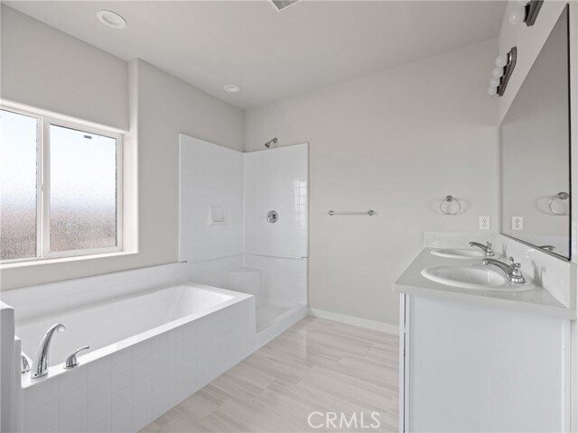 Building Photo - 8411 Buckthorn Ave