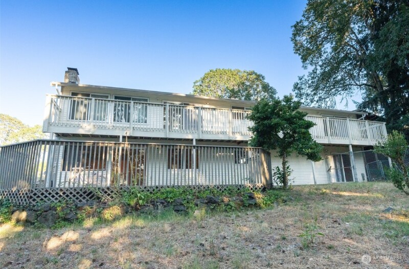 Building Photo - 7826 Emerald Dr SW
