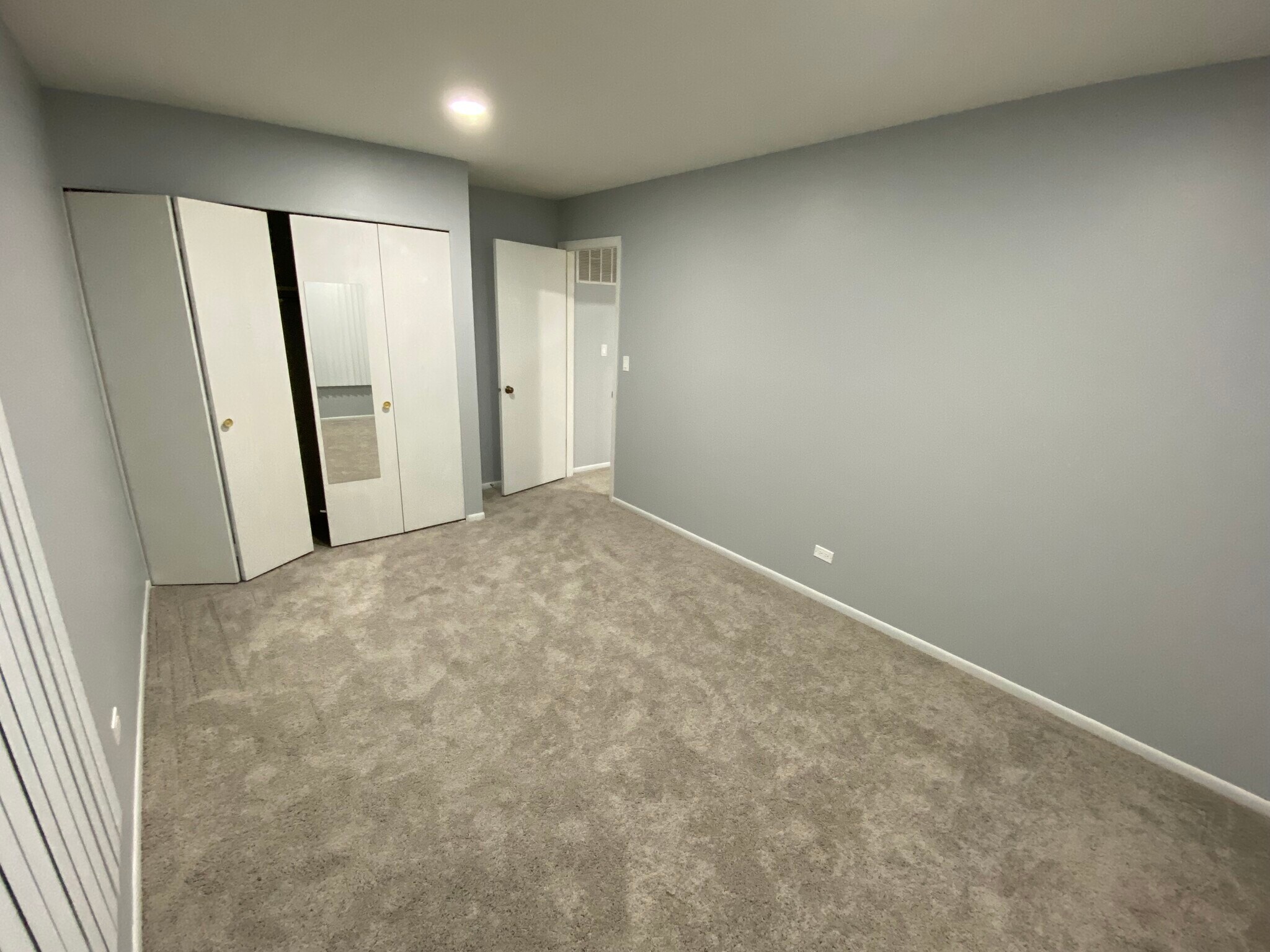 Building Photo - 7917 Knottingham Cir