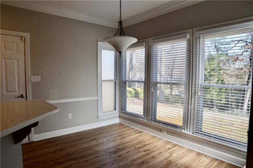 Building Photo - 2609 Falcon Nest Ct