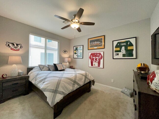 Building Photo - Fully Furnished Designer Home in Guard-Gated Rhodes Ranch – Short-Term Luxury Rental