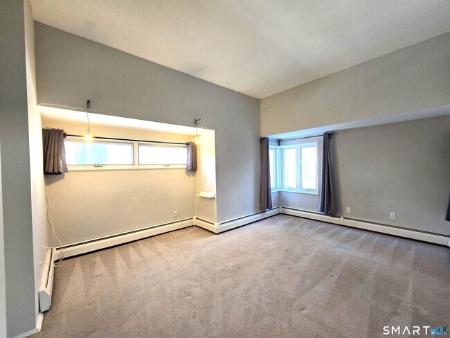 Building Photo - 7 Staunton Ct