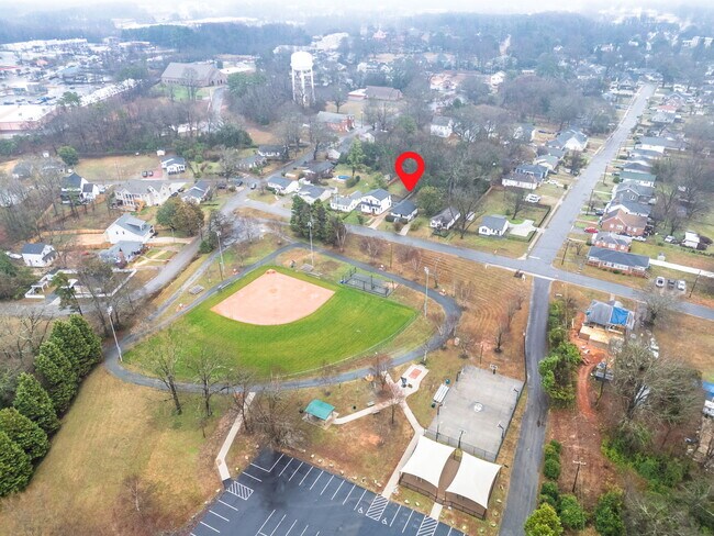 Building Photo - 306 Sacco St