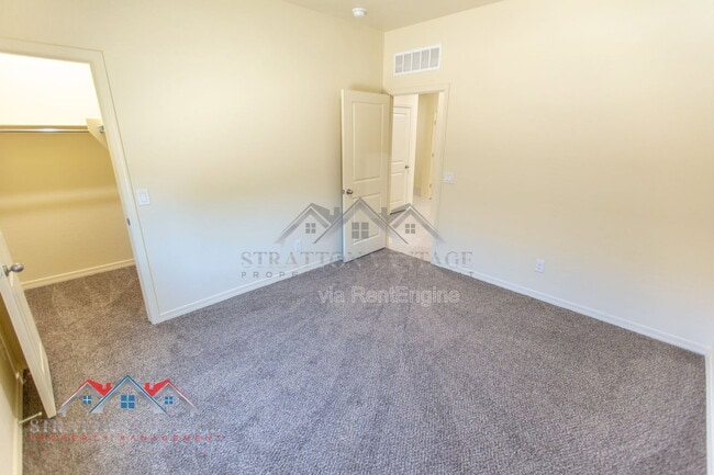 Building Photo - 5771 E Thetis Dr