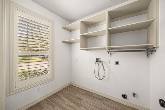 Building Photo - 12502 Pebble Way Ct