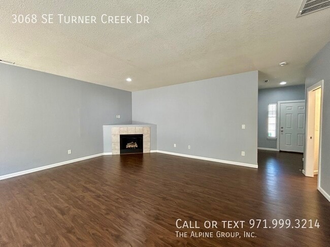Building Photo - 3068 SE Turner Creek Dr