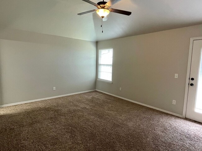 Building Photo - Great 3 bed 2 bath in Edmond!!