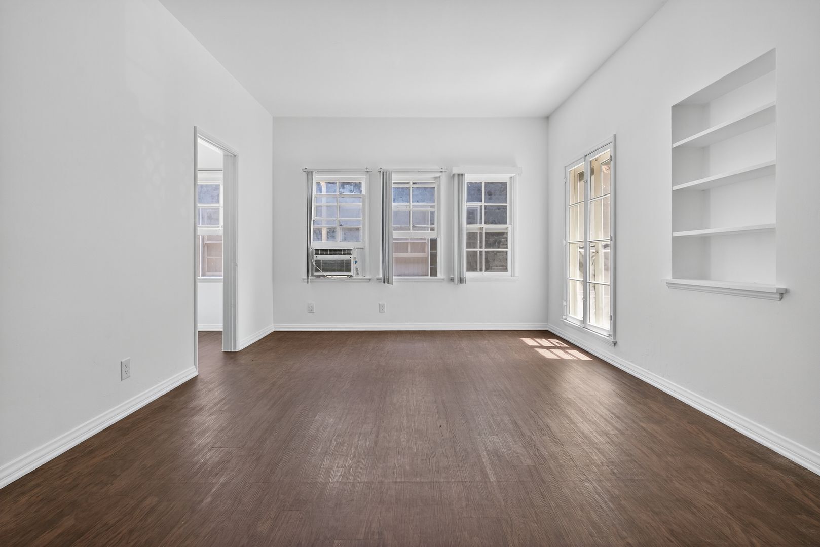 Building Photo - 4227-4233 Leimert Boulevard