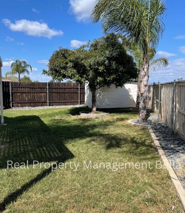 Building Photo - Charming Corner-Lot Home on a Peaceful Cul...