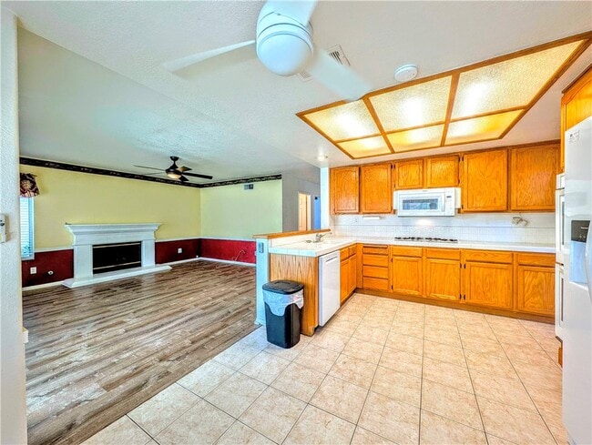 Building Photo - 7754 Fox Tail Ct