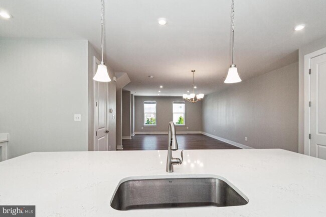 Building Photo - 8311 Amber Beacon Cir