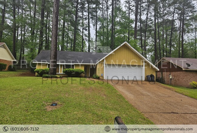 Primary Photo - Relaxing and ready for you located in the ...