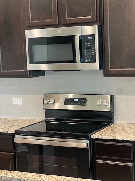 Building Photo - 7222 Touchstone